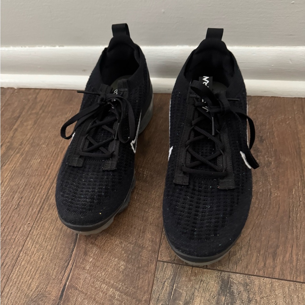 Nike vapormax size 8
